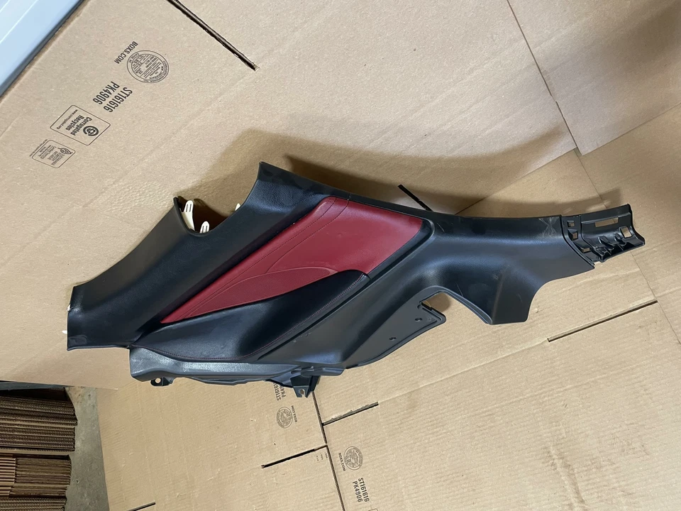 2015-2018 LEXUS RC350 REAR LEFT DRIVER SIDE QUARTER PANEL TRIM COVER OEM - Imagem 2 de 4