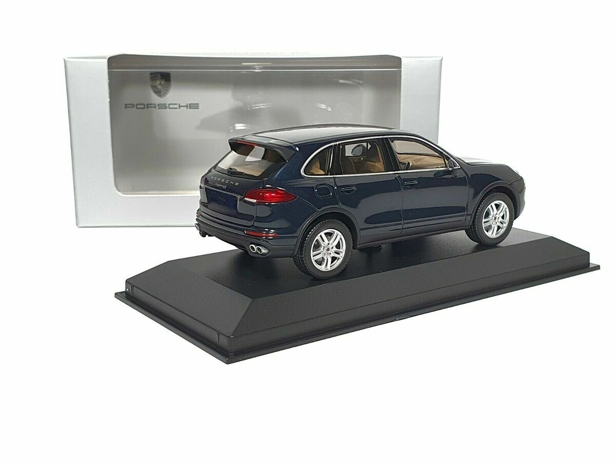 NIB 2015 Minichamps 1:43 Scale Porsche Cayenne 958 S Blue Model Car New in Box | eBay NIB 2015 Minichamps 1:43 Scale Porsche Cayenne 958 S Blue Model Car New in Box | eBay