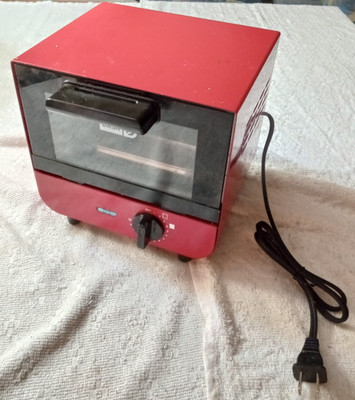 DASH Mini Toaster Oven Cooker for Bread, Bagels, Pizza, Paninis *MISSING TRAY