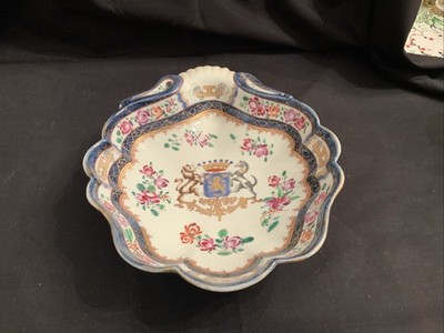 Chinese Armorial Export Style Shrimp 9 1/2  Serving Dish Edme Samson Paris