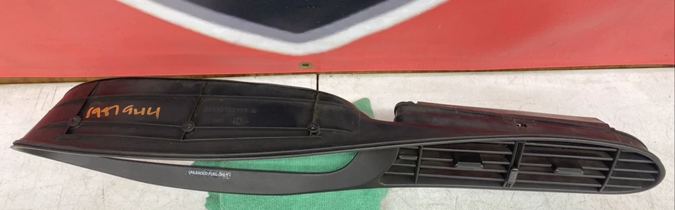 Porsche 944 1987 cuadro de instrumentos envolvente/ventilación de aire acondicionado 94455202300 Foto 4 de 4