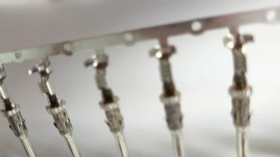 ≈600 PIEZAS ITT CANNON APK-PB25A10-002 Pin Contacto Tamaño 2.5mm Lata Crimpada Foto 4 de 4