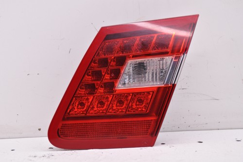 MERCEDES-BENZ E W212 Heckklappenleuchte rechts A2128200864 2.1 Diesel 30666766