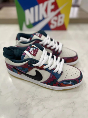 Nike SB Dunk Low Pro x Parra Abstract Art White Multi   Men s EU 43 / US 9.5 /