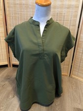 FIGS Nursing Scrubs Scrub Top Technical Collection Army Green PO 2043 Small H390