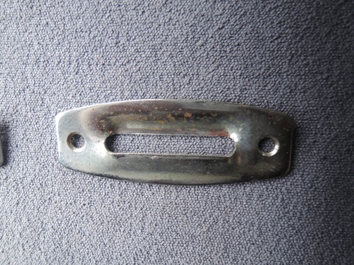 ALFA ROMEO GIULIETTA SPRINT Usado Original Estante Trasero RETENEDORES CORREA EQUIPAJE - Imagen 2 de 7