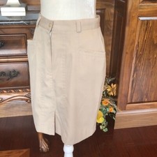 Woman  s Classic Mondi Lined Skirt German Size 40  US Size 10