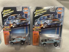 Johnny Lightning  ZINGER 1967 Chevy Camaro Gulf CS Customs Exclusive BOTH CARS