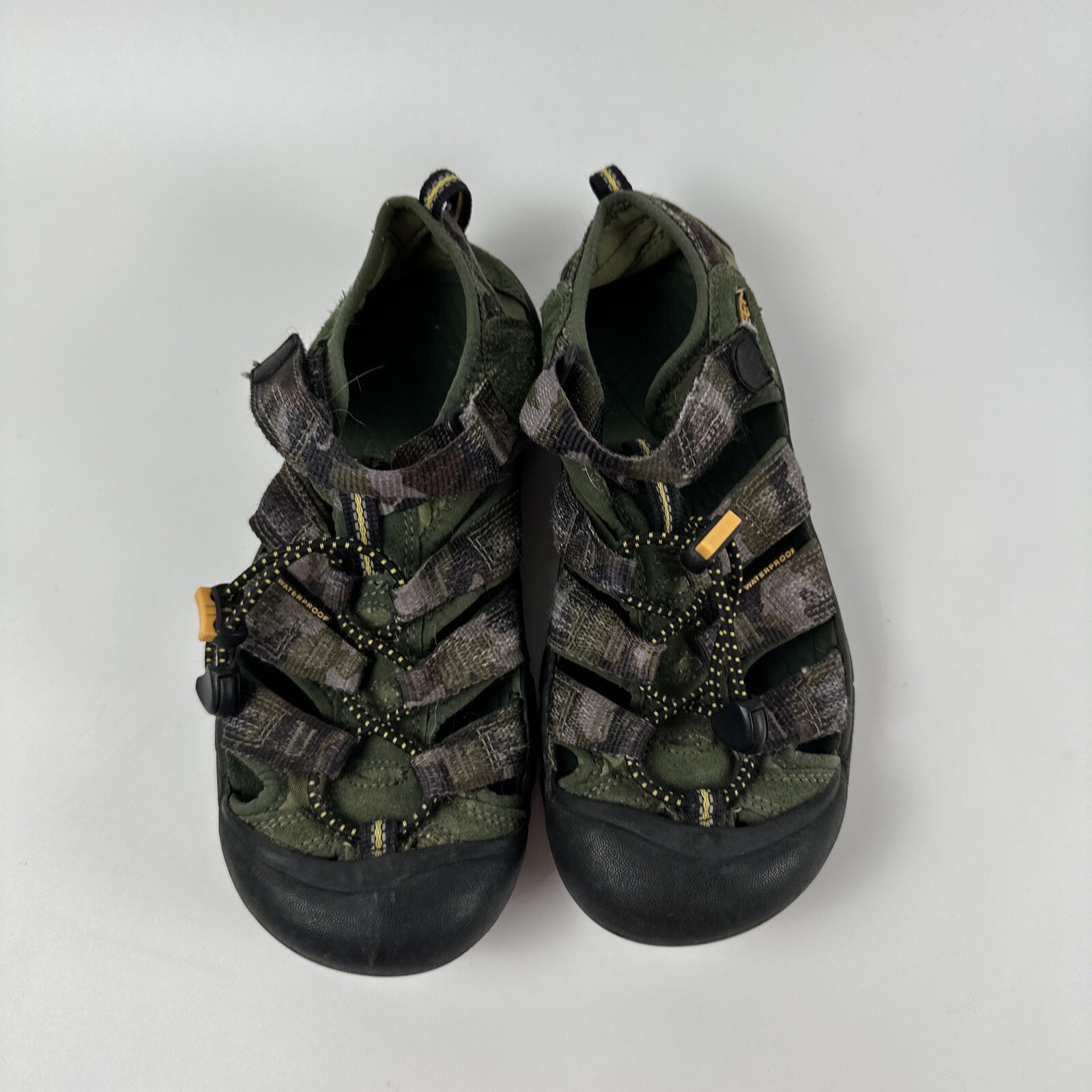 Sandali scarpe KEEN Newport verdi mimetici taglia giovane 4 37 Eu 3 Regno Unito impermeabili