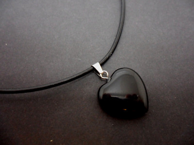 A DAMEN SCHWARZ LEDER KORDEL 13 - 14'' CHOKER & SCHWARZ ONYX HERZ HALSKETTE. NEU.