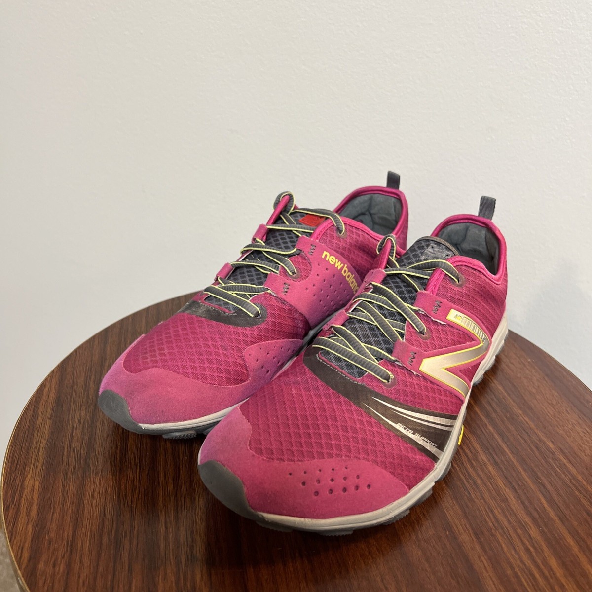 New Balance Minimus Barefoot Running Shoes Pink Gray WT20BG2