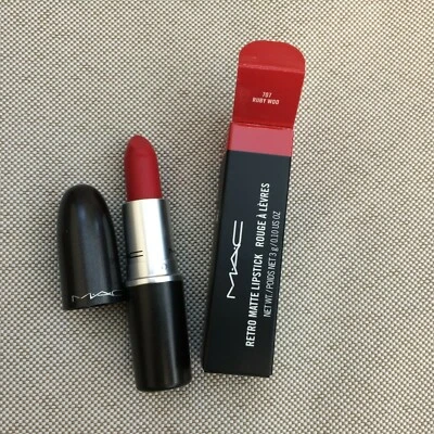 MAC MATTE RETRO RUBY WOO (707) LIPSTICK 3G NEW AND BOXED - FREE TRACKED POSTAGE