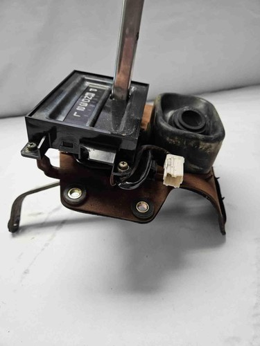 1994 95 96 ISUZU TROOPER Automatic 4X4 Floor Shifter - Picture 3 of 5