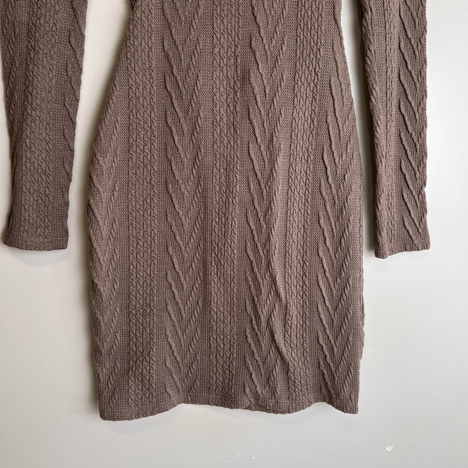FORE Mocha Cable Knit Bodycon Long Sleeve Dress with Open Back Size Small EUC image 4