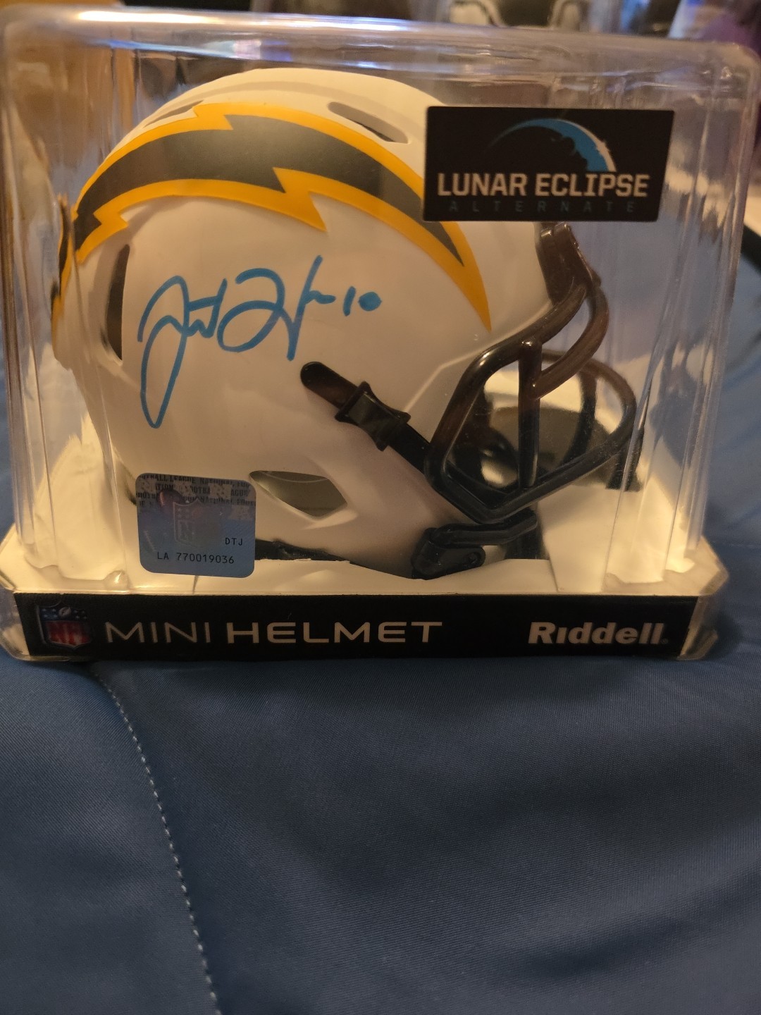 Picture 1 of 4