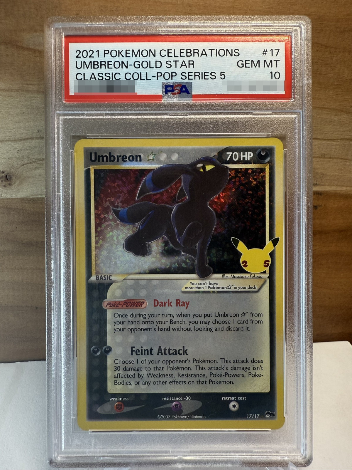2021 Pokémon Celebrations: #17 Umbreon Gold Star – PSA 10