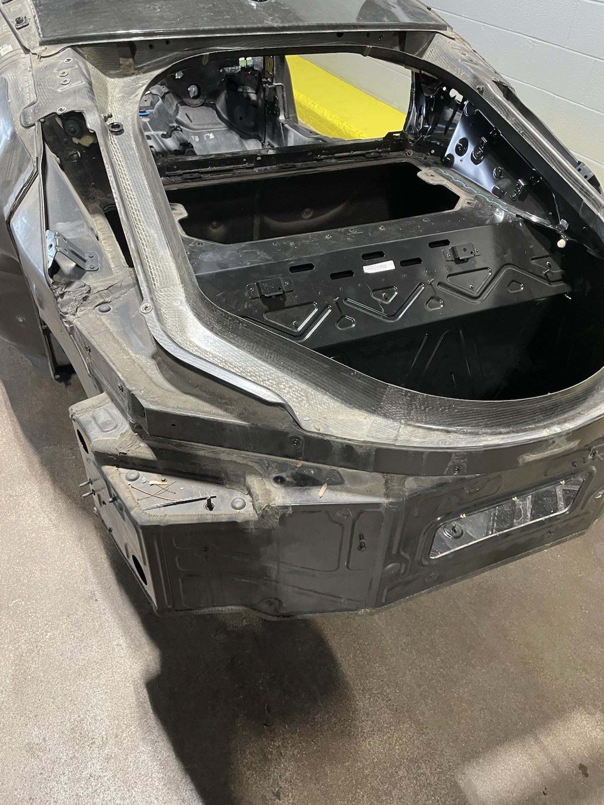 2014-2020 BMW i8 I12 Rear Left Quarter Panel Body Carbon Structure Cut OEM