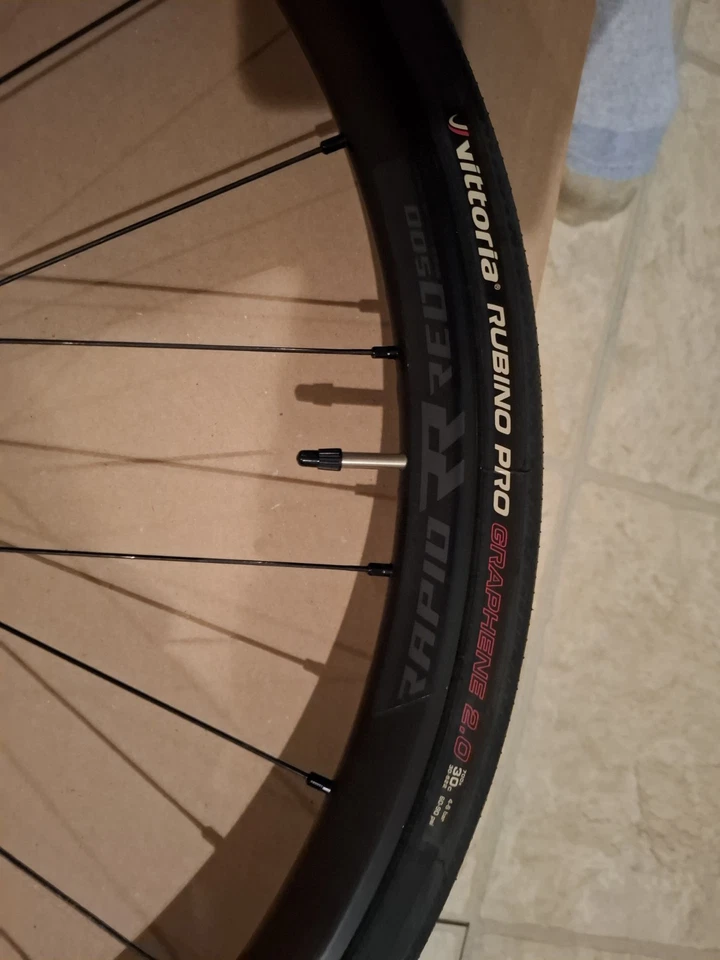 Juego de ruedas Victoria RUBINO PRO/Fulcrum 500 Foto 3 de 4