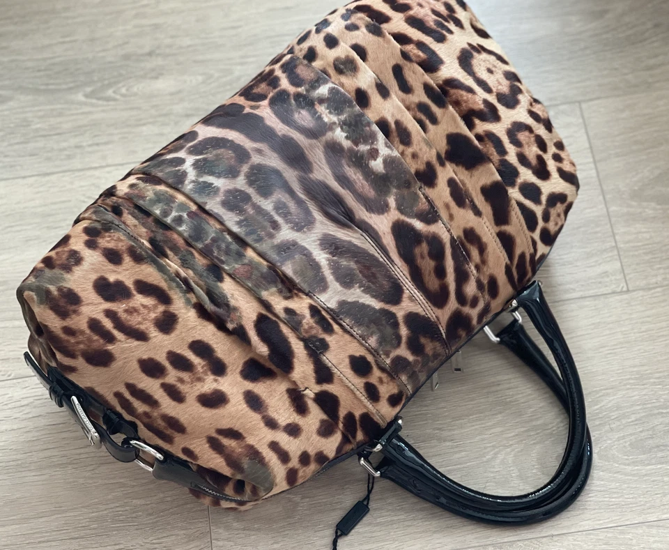 Dolce & Gabbana Beige Estampado Leopardo Becerro Miss Urbanette/minorista $2700 Foto 3 de 4