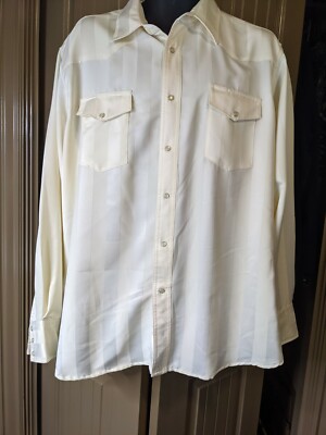 Wrangler XL pearl snap long sleeve button up. Cream - Mens 
