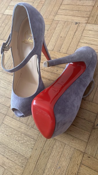 Christian louboutin  Pumps