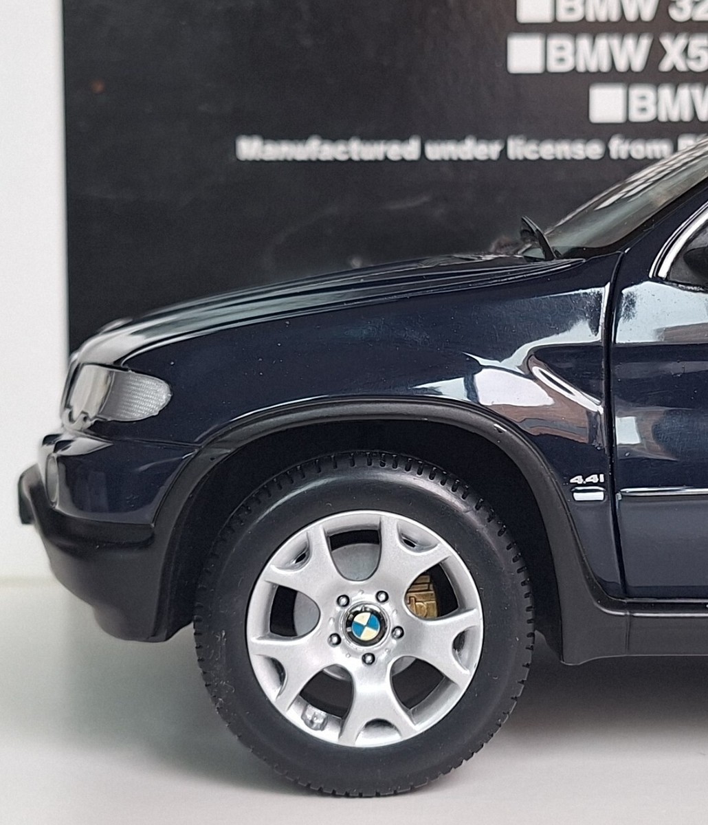 BMW X5 4.4i (E53 ) 1999 Dark Blue 1:18 Kyosho 08521DB Diecast