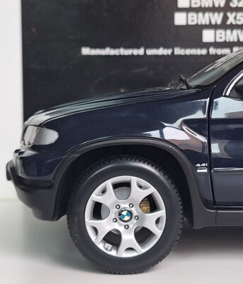 BAE  X5 E53 ミニカー 京商 ディーラー別注 1/18 BMW X5 4.4i (E53 ) 1999 Dark Blue 1:18 Kyosho 08521DB Diecast