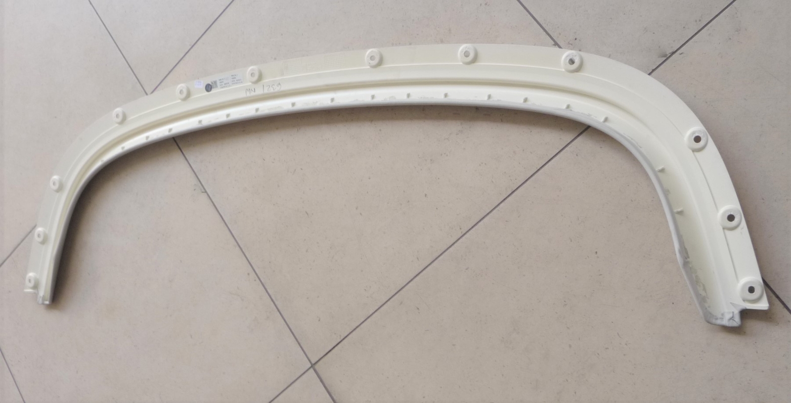 15-18 Rolls Royce Dawn RR6 Soft Top Compartment Lid Trim Front 51177399302 OEM