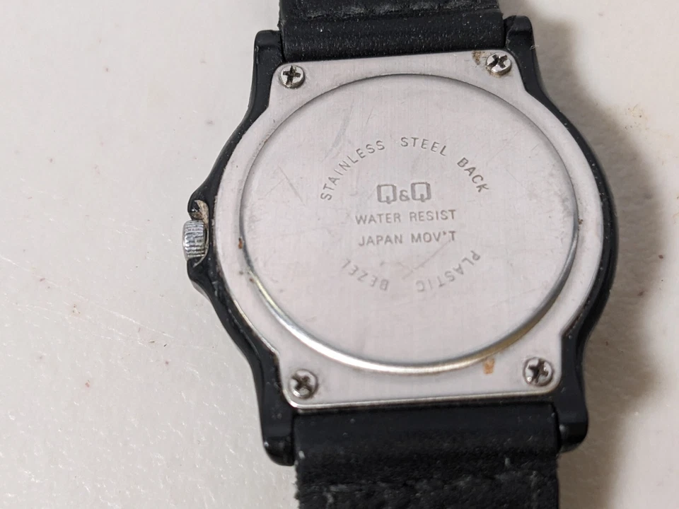 Vintage Q&Q Quartz Women's Watch Black Face - image 3 of 4