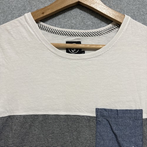 VOLCOM T-Shirt Mens Size Small S Pocket Logo Two Tone Stripe Cotton Casual - Picture 3 of 7