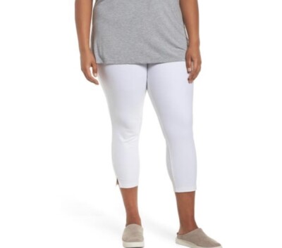HUE Woman s Plus Size 1X White Essential Denim Split Hem Capri Leggings NWT