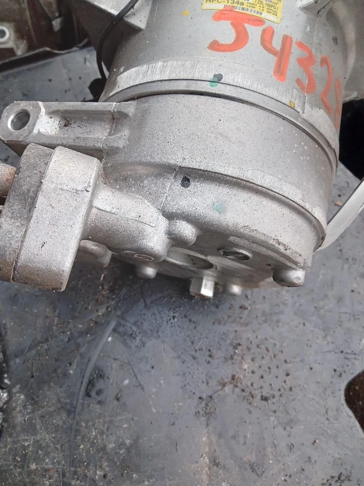 Used A/C Compressor fits: 2011 Volvo 40 SERIES 5 cylinder Grade A Foto 3 de 4