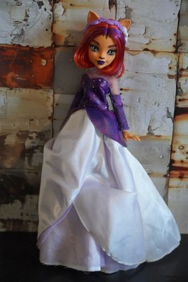Monster High ROYAL BALL Gown & Accessories - NO DOLL