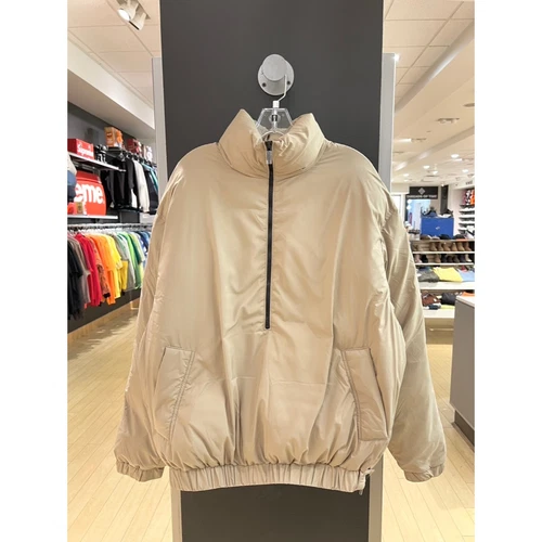 Taglia Small Fear of God FOG Essentials mezza zip Storm Puffer Jacket rovere nero