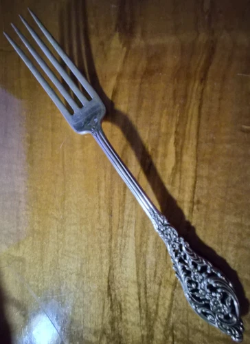 Reed & Barton Florentine Lace Sterling Dinner Fork  51g, 7.12" SCRAP/BELOW MELT