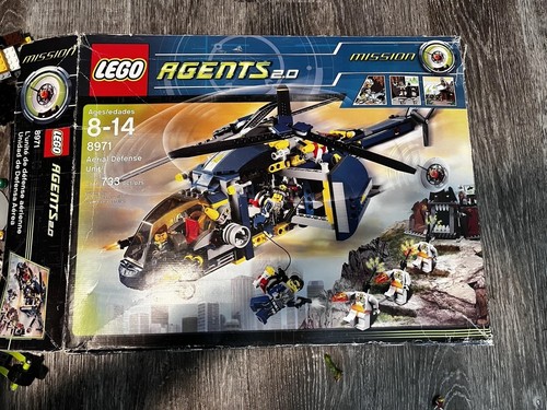 Lego 8971 - Helicopter and Anti-aircraft Unit