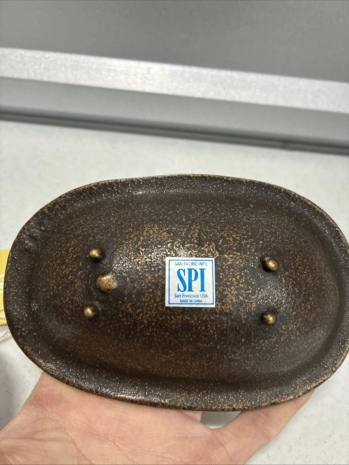 Plato de baratija de jabón con patas de latón o bronce estilo antiq San Fran Pacific Int Foto 4 de 4