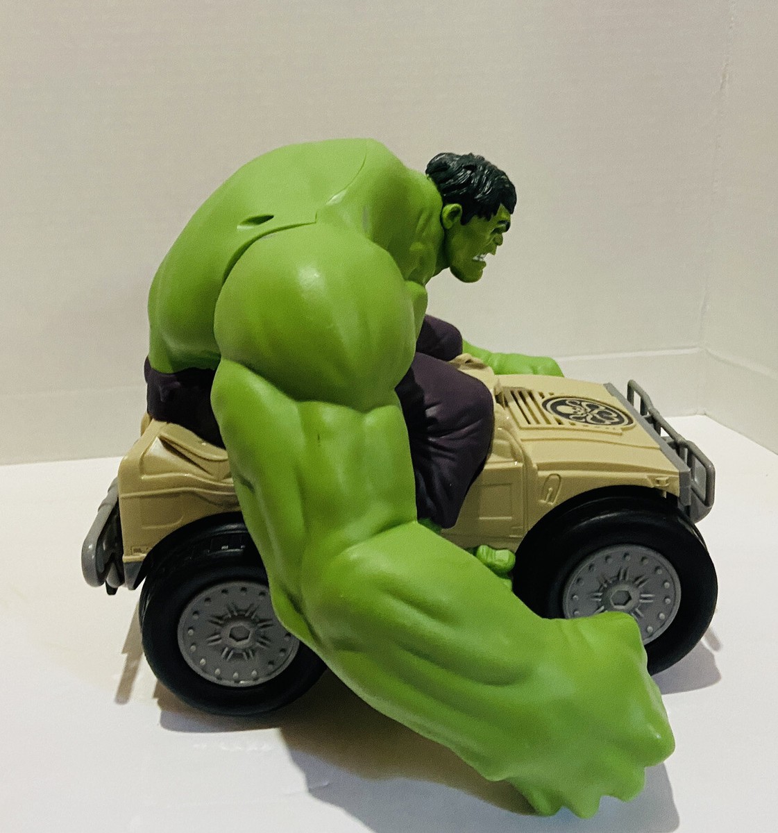 Jakks Marvel Avengers XPV Remote Control Hulk Smash RC Jeep Truck