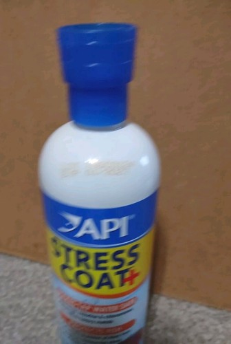 API POND STRESS COAT- REMOVES CHLORINE & AMMONIA FROM TAP WATER -16OZ - Picture 3 of 5