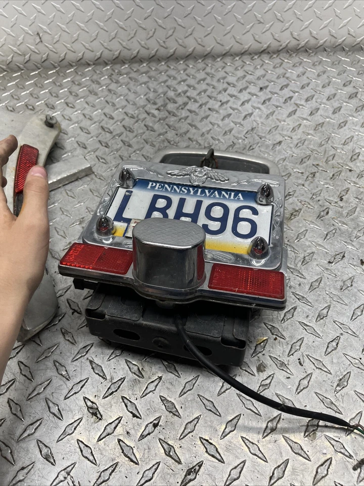 Honda Shadow VT750 1983 H219-1. respaldo trasero sissy bat Foto 4 de 4