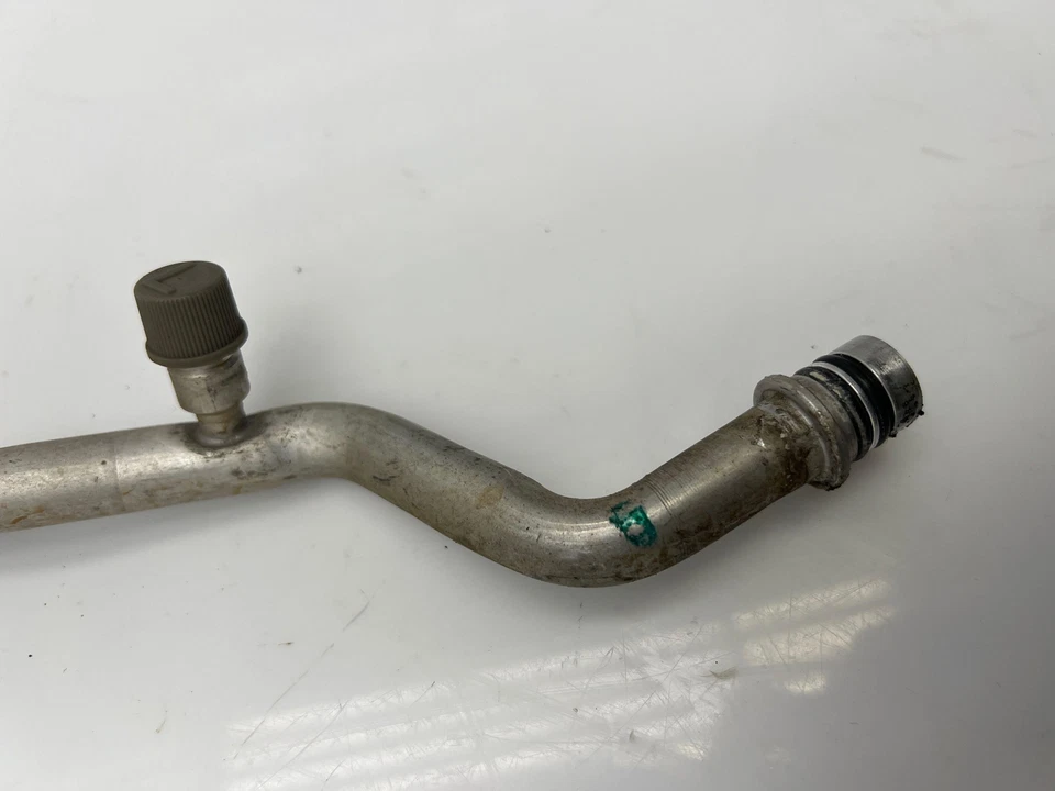 Manguera de succión de CA original OEM 8870420500 2000-2005 Toyota Celica Foto 3 de 4