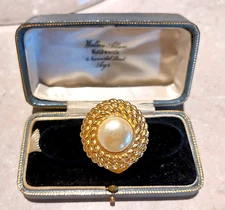 Vintage Costume Jewellery Gold Tone Faux Pearl Scarf Ring Clip