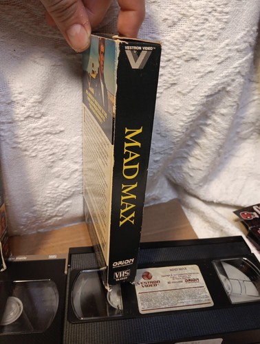 Mad Max & Beyond Thunderdome VHS EARLY PRESS NO BARCODE Mel Gibson RARE 1983 - Picture 9 of 13