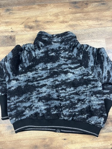 Athleta Womens 1X Jacket Tugga Sherpa Fog Camp Full Zip Fleece NWT Black & Grey - Picture 2 of 7