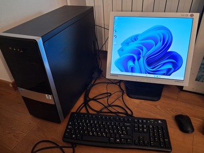 PC Windows 11, Intel i7 6700, 32GB RAM, AMD RX470 GPU