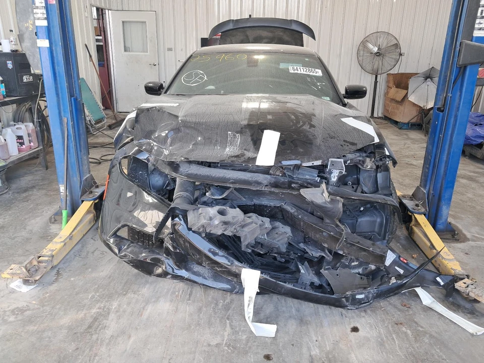 Rueda usada se adapta a: Dodge Charger 20x8 2019 aluminio 5 radios Y radios pintado negro Foto 2 de 4