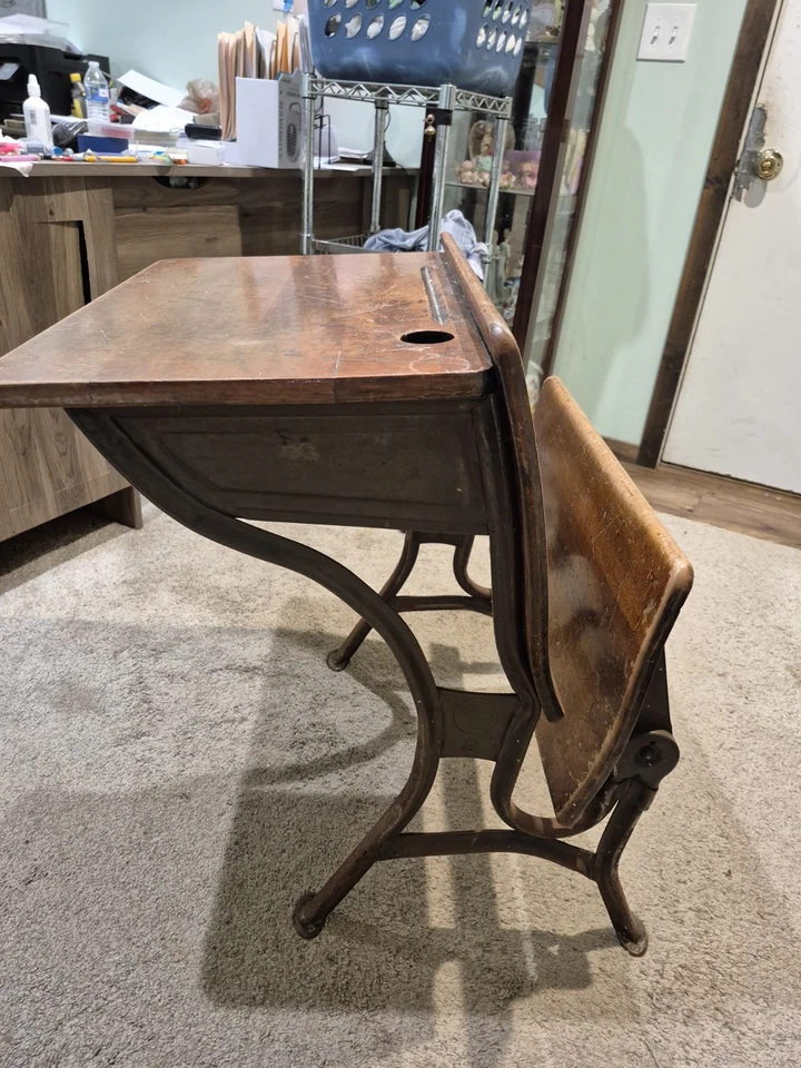 Asiento de escritorio combinado A No.1 #2 de American Seating Company años 1911-1920 Foto 3 de 4