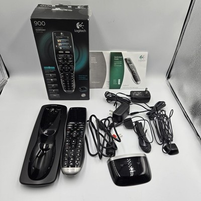 Logitech Harmony 900 Remote w/ Charging Base FOR PARTS NOT WORKING 