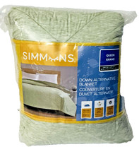 Simmons Down Alternative Blanket Queen Green