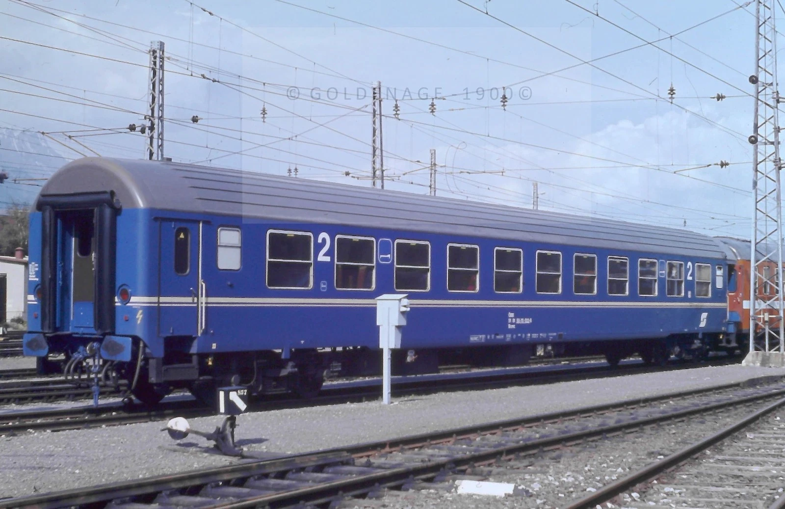 orig DIA ÖBB Bcmz 5181 50-70 022-8 Liegewagen in Innsbruck 30.05.1983 (310532 - Bild 1 von 1